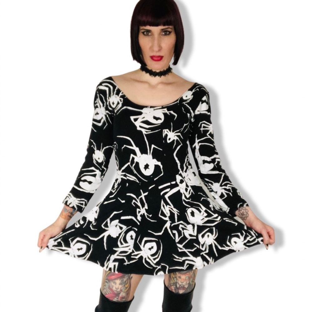 Vintage 90s Spider Novelty Print Cotton Mini Dress Betsey Johnson Style S M - Picture 2 of 9